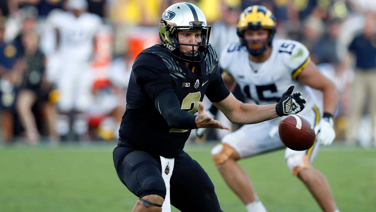 Despite leading at halftime, Boilermakers fall 28-10 to Wolverines