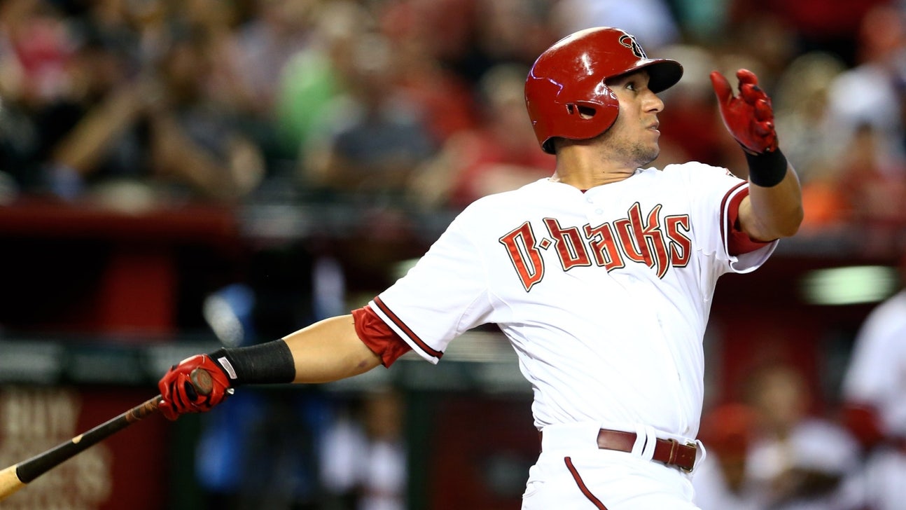 Unlikely star Peralta keeps rolling as D-backs top Marlins