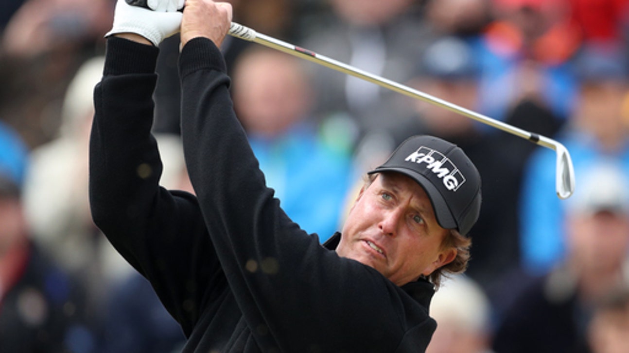 The Latest: Stenson reclaims Open lead over Mickelson