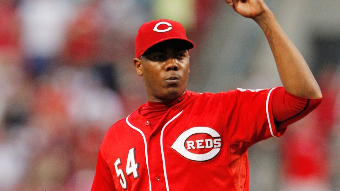 Reports: Reds closer Aroldis Chapman switches agents