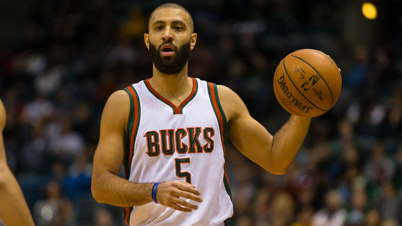 Bucks PG Marshall undergoes successful surgery on ACL