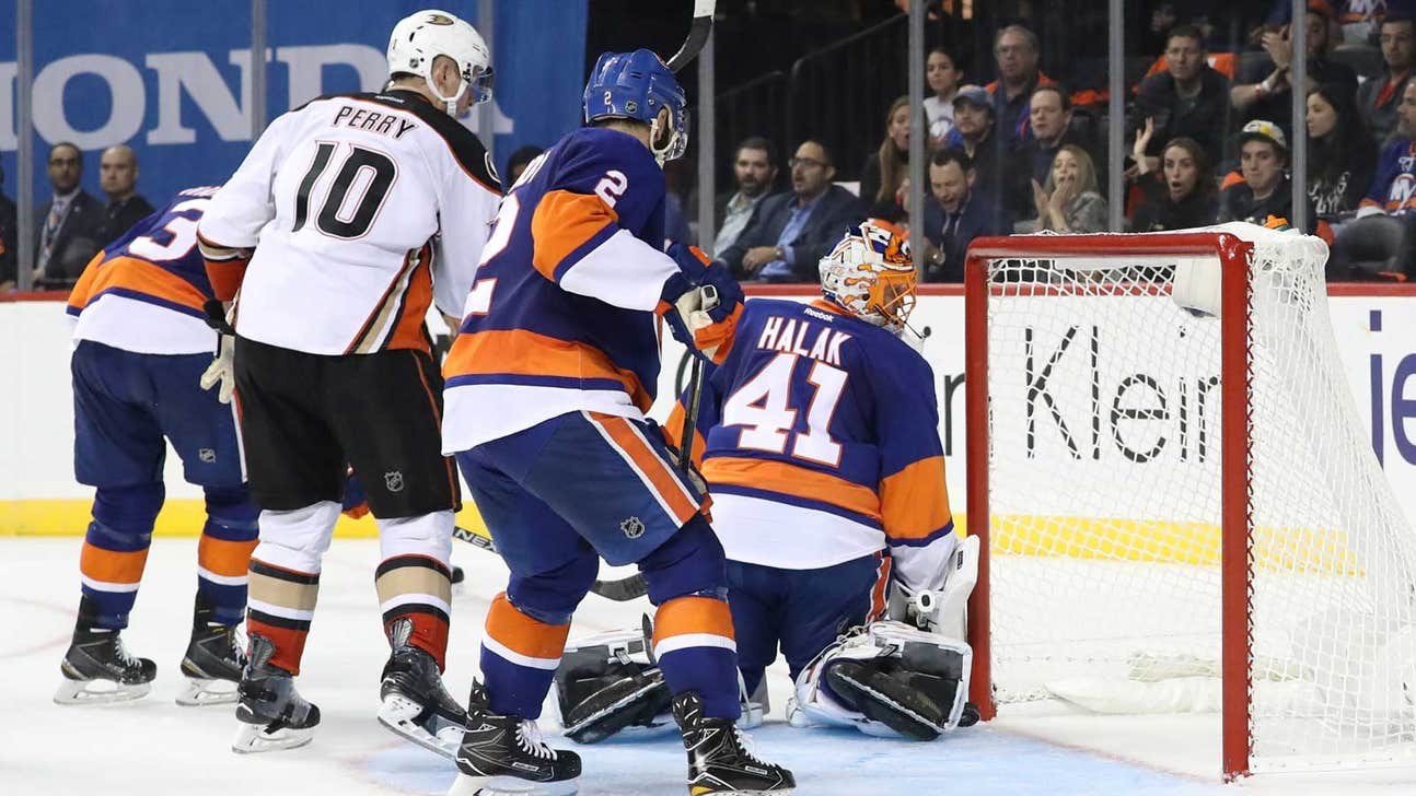 Bailey's OT goal lifts Islanders past Ducks 3-2