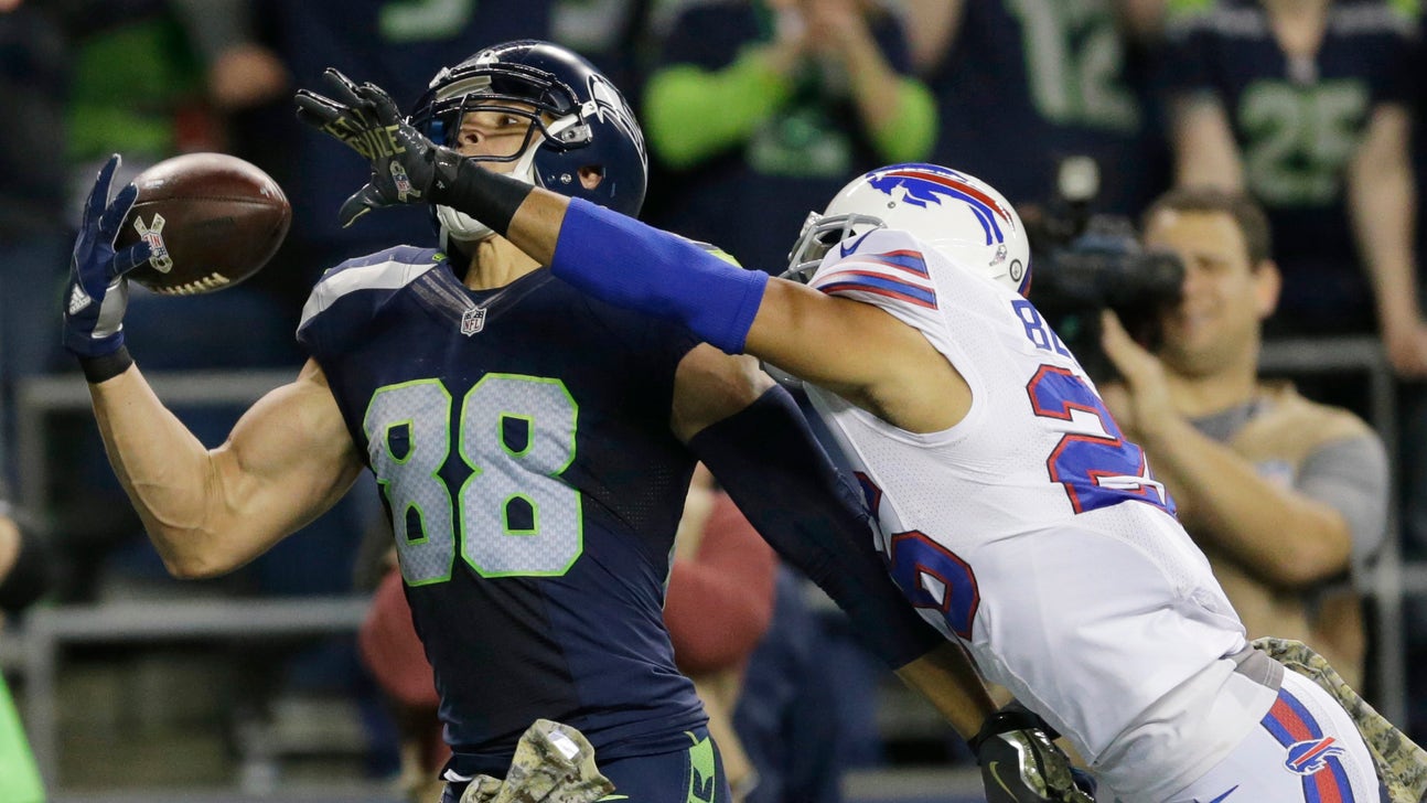 Watch: Seahawks TE Jimmy Graham hauls in two one-handed touchdown catches