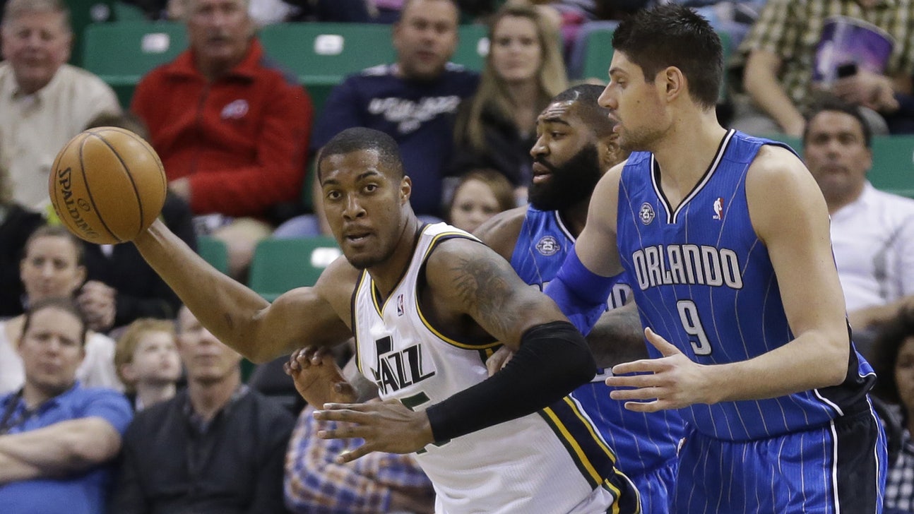 Magic rally in fourth, beaten by Jazz on late 3-pointer