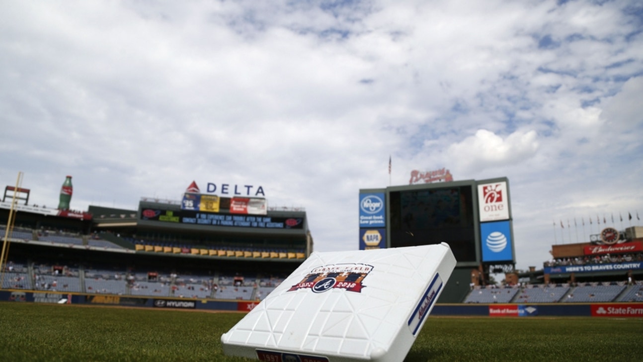Atlanta Braves TV Broadcaster Joe Simpson NOT Going Anywhere