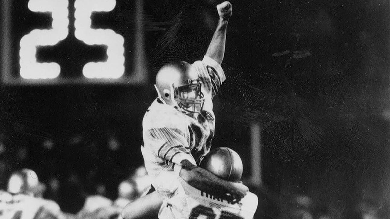 Five classic college football moments that would've wrecked social media