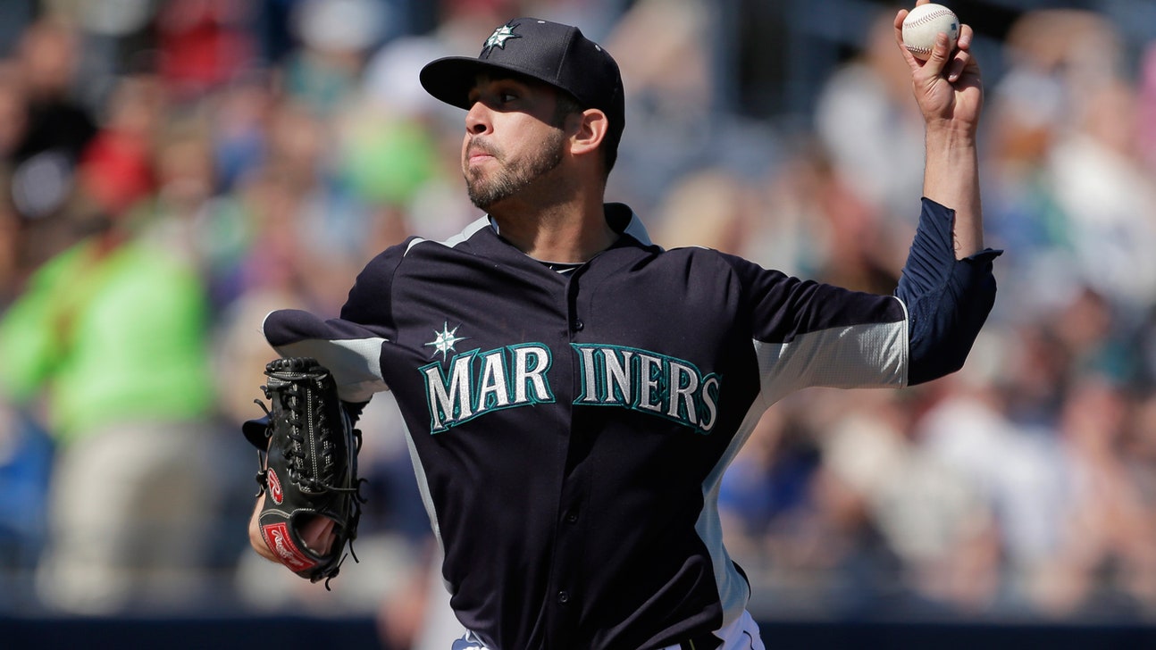 Perez brings power to Diamondbacks' bullpen