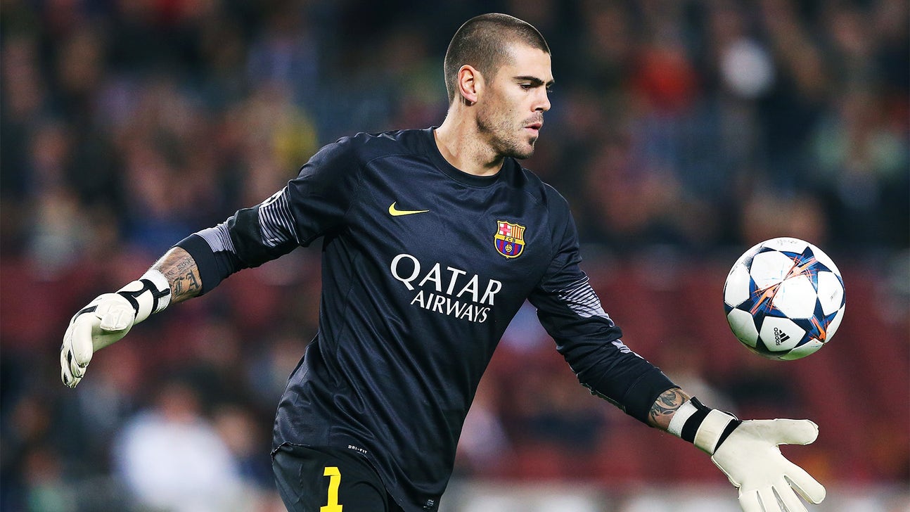 Ex-Barca goalkeeper Valdes to train with Manchester United's first team