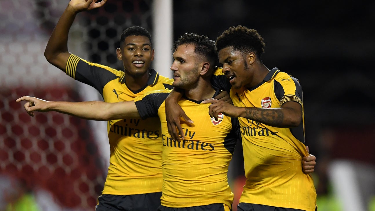 Arsenal: Lucas Perez Performance Should Rattle Olivier Giroud