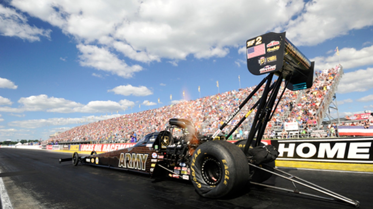 Courtney Force wins NHRA Traxxas Nitro Shootout
