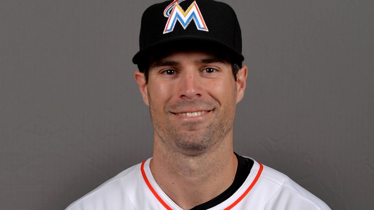 Marlins reassign infielder Scott Sizemore to minor-league camp