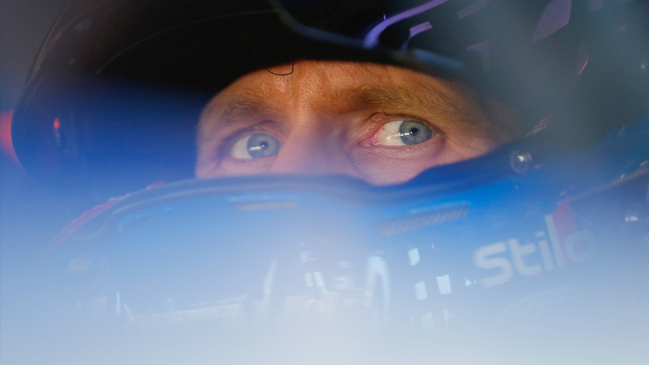 Carl Edwards falls short in bid to win title in final year at Roush Fenway