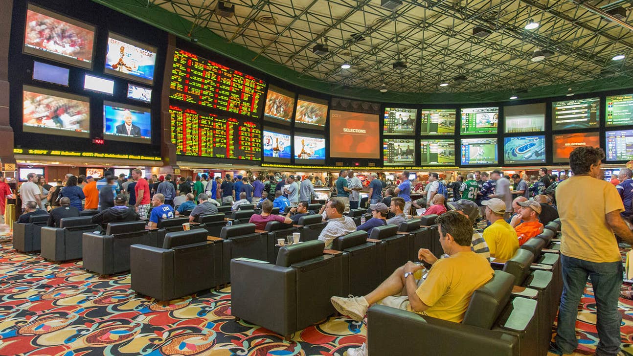 Las Vegas sportsbooks suffer 'colossal' losses from NFL weekend action