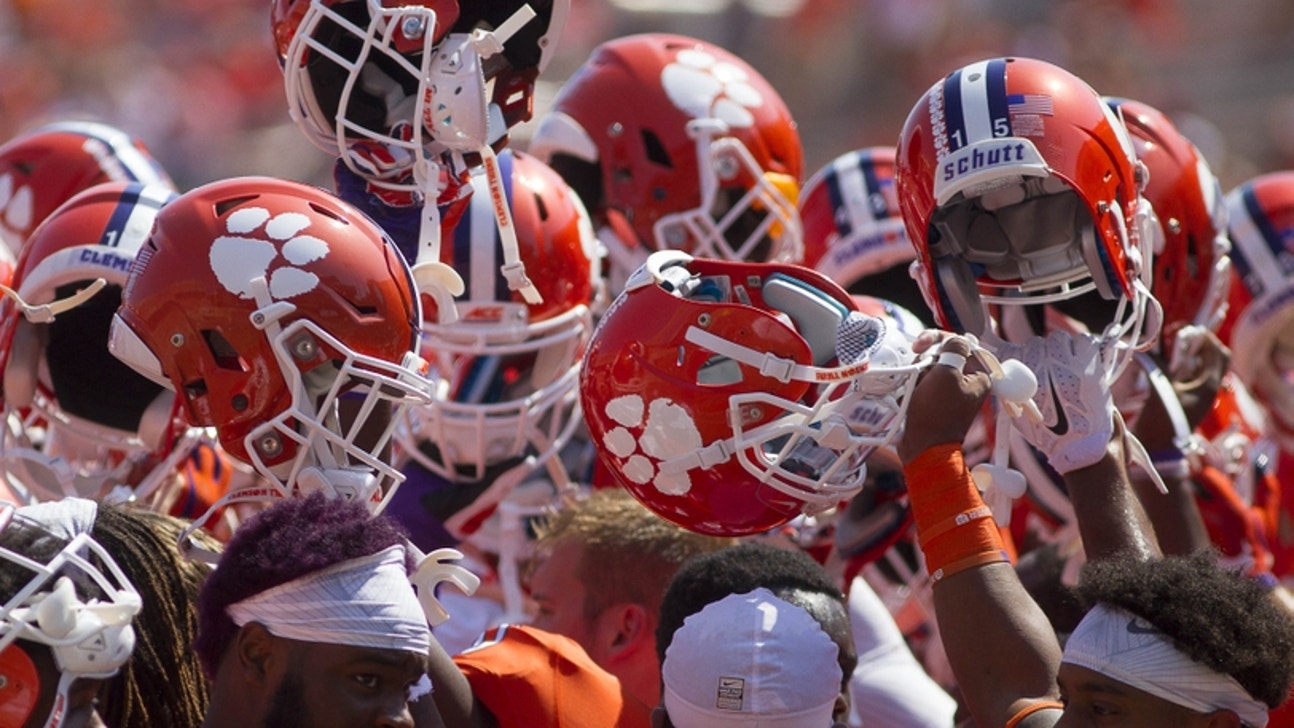 Clemson Football: Dexter Lawrence should remain a starter