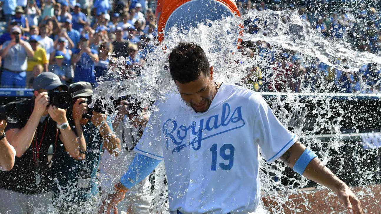Cuthbert's walk-off single leads Royals to third straight victory