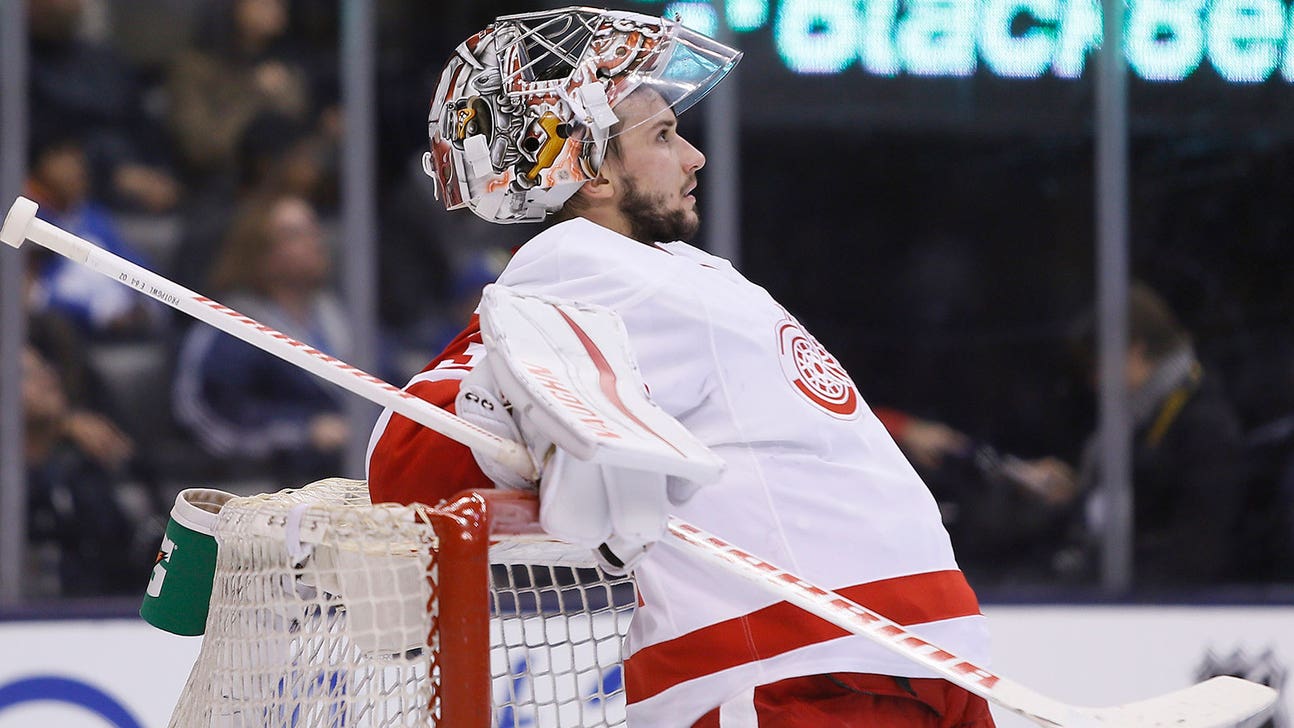 Red Wings goaltender Mrazek's 'Entourage' includes actor Kevin Dillon