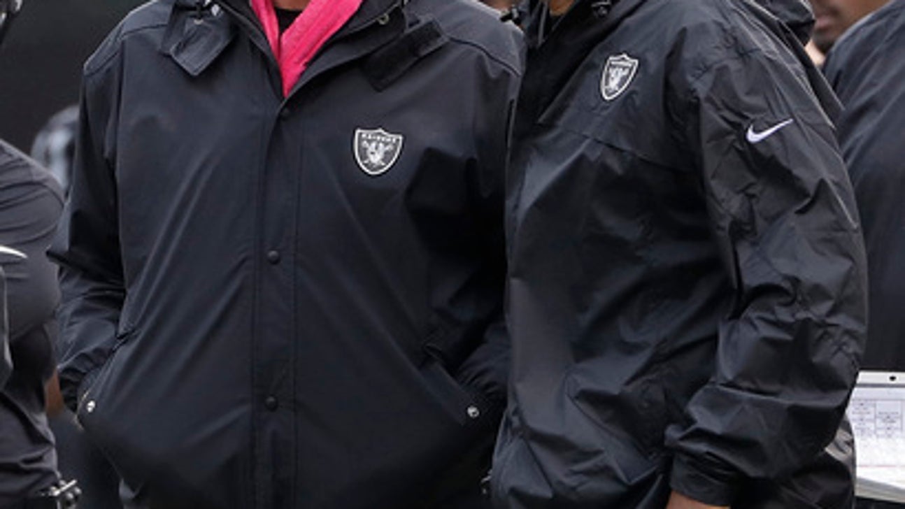 Norton has no plans to shake up Raiders' struggling defense