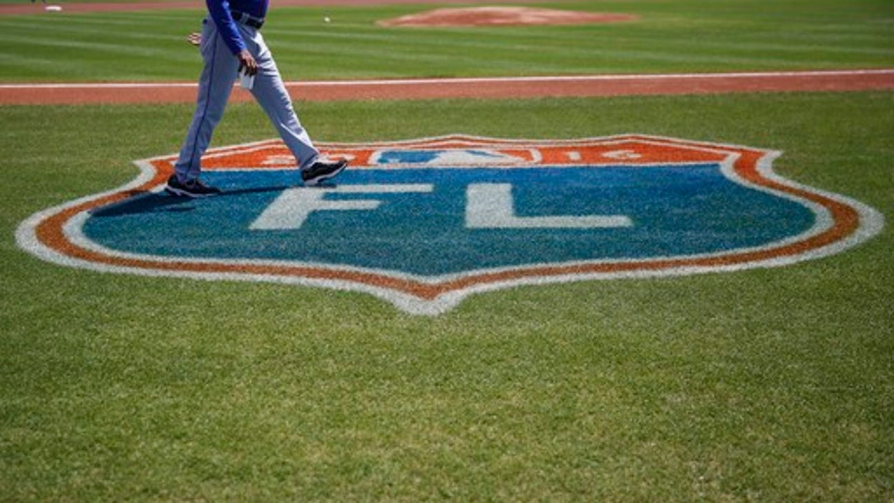 Dee Gordon has big day for Marlins in 8-6 loss to Mets