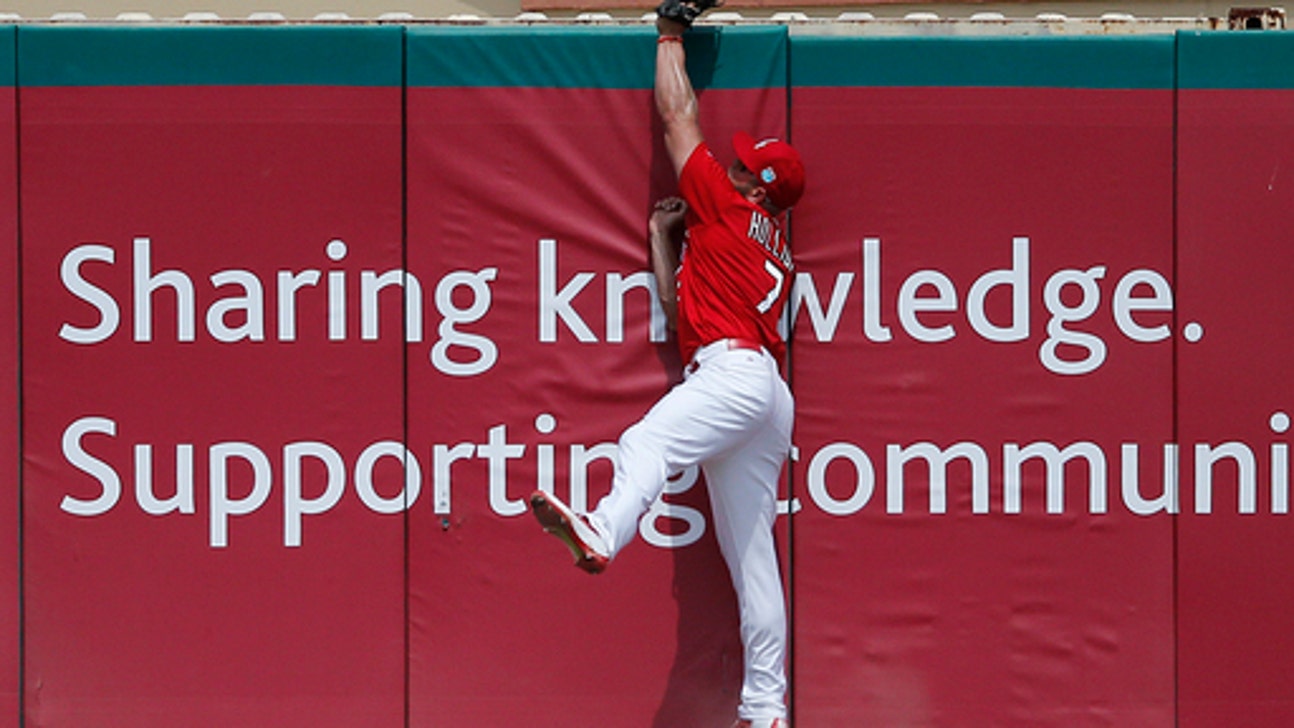 LEADING OFF: Brantley makes spring debut, Rays need a closer