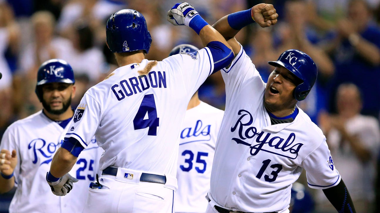 Gordon's grand slam lifts Royals over Twins 8-1
