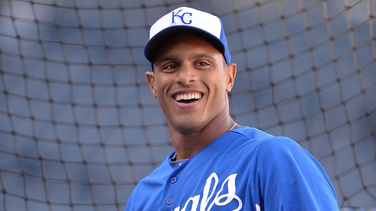 Maxwell collects three hits, Royals tie A's 9-9