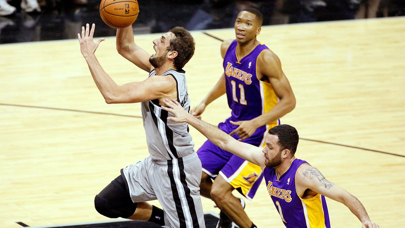 Spurs top Lakers 119-85 for 9th straight win