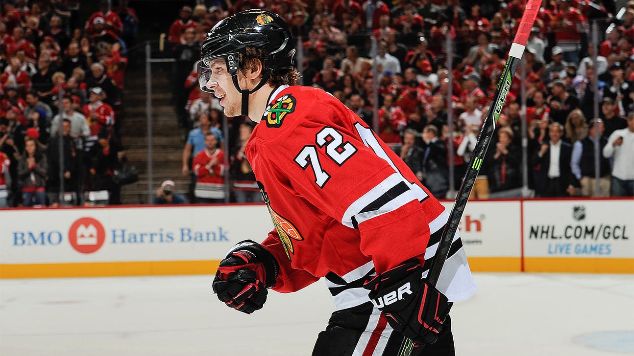 'Bread Man' delivers in season opener for Blackhawks