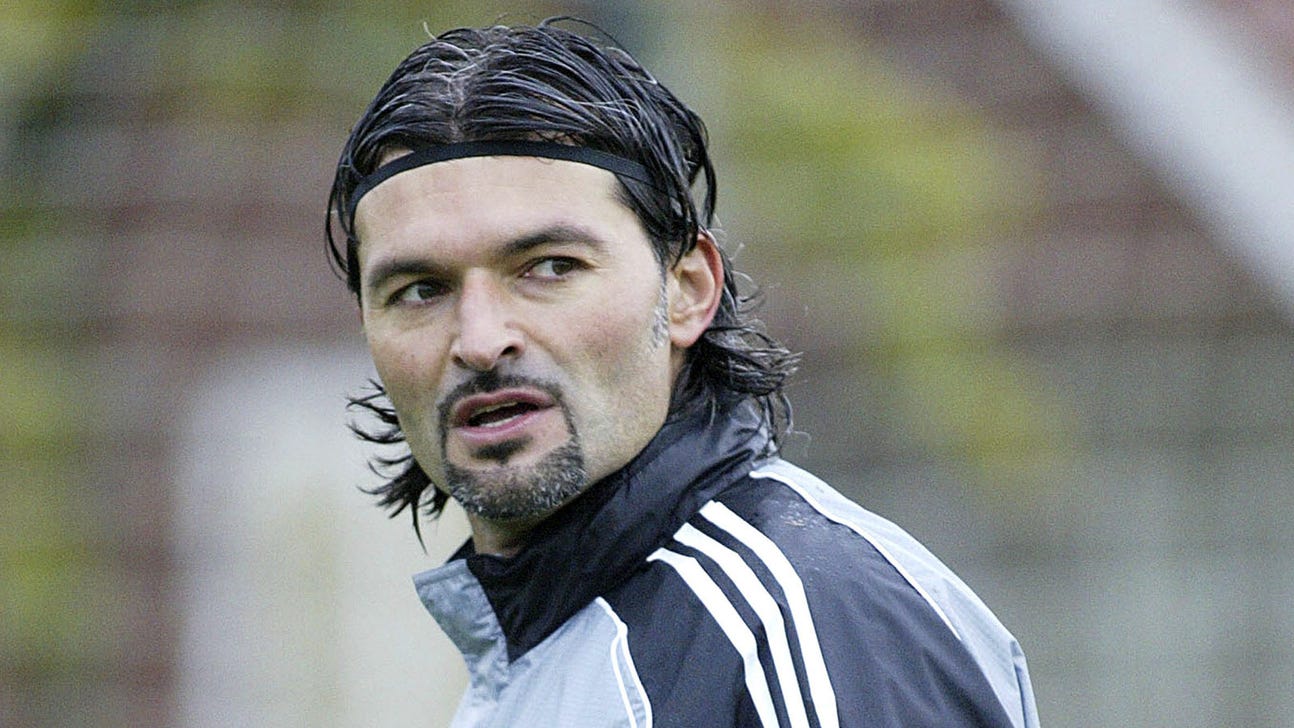 Former Newcastle keeper Pavel Srnicek dies at the age of 47
