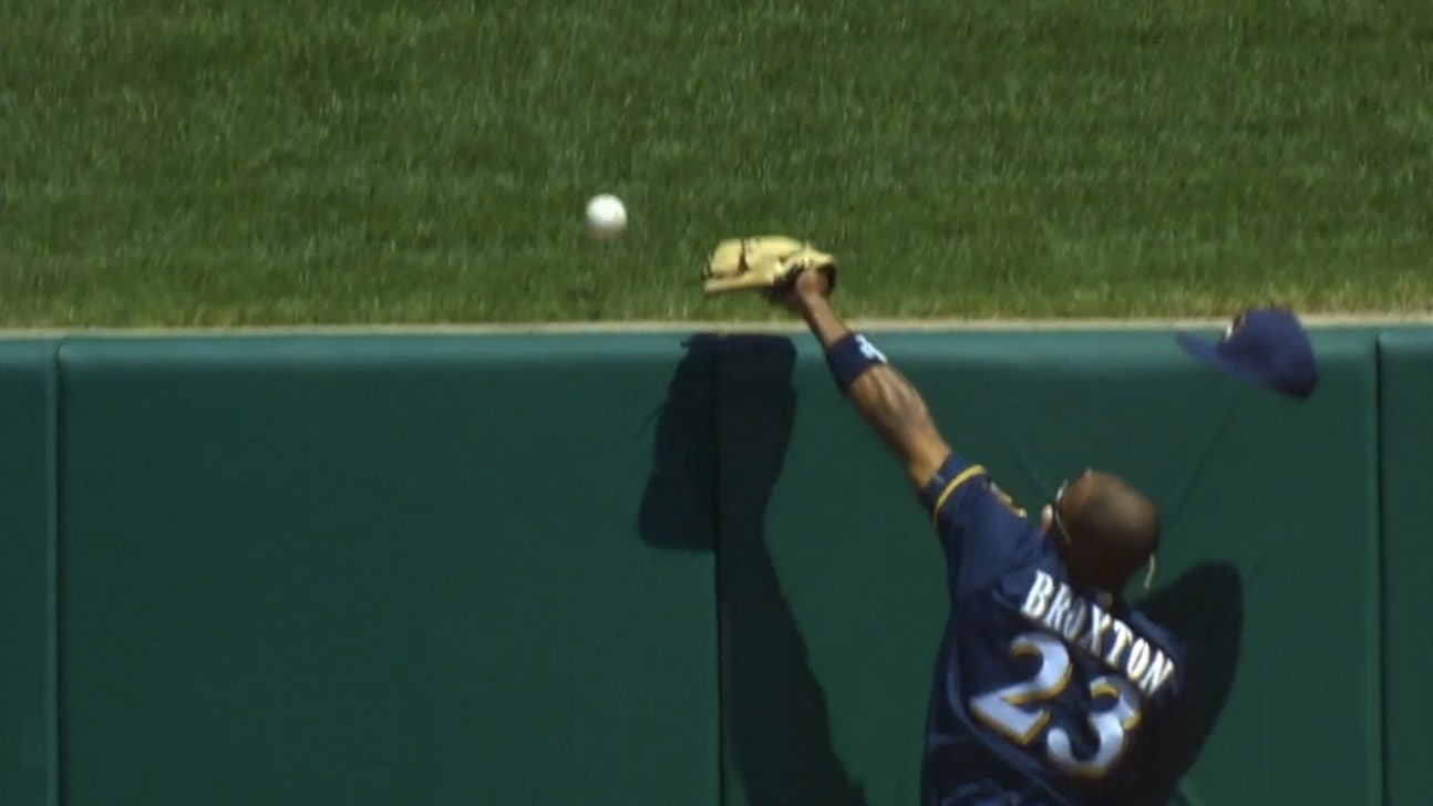 Cardinals' Randal Grichuk should have been out twice on his first homer of the year