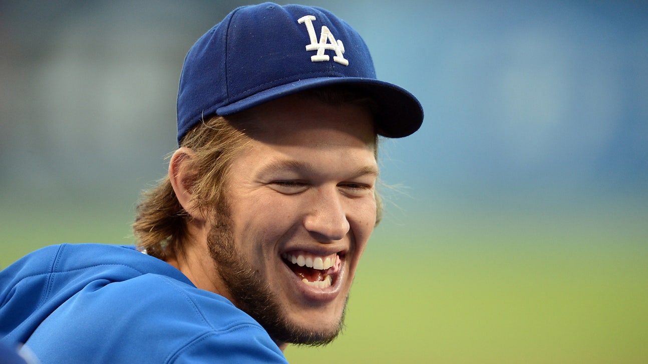 Watch Clayton Kershaw throw a bizarre 46-mph pitch