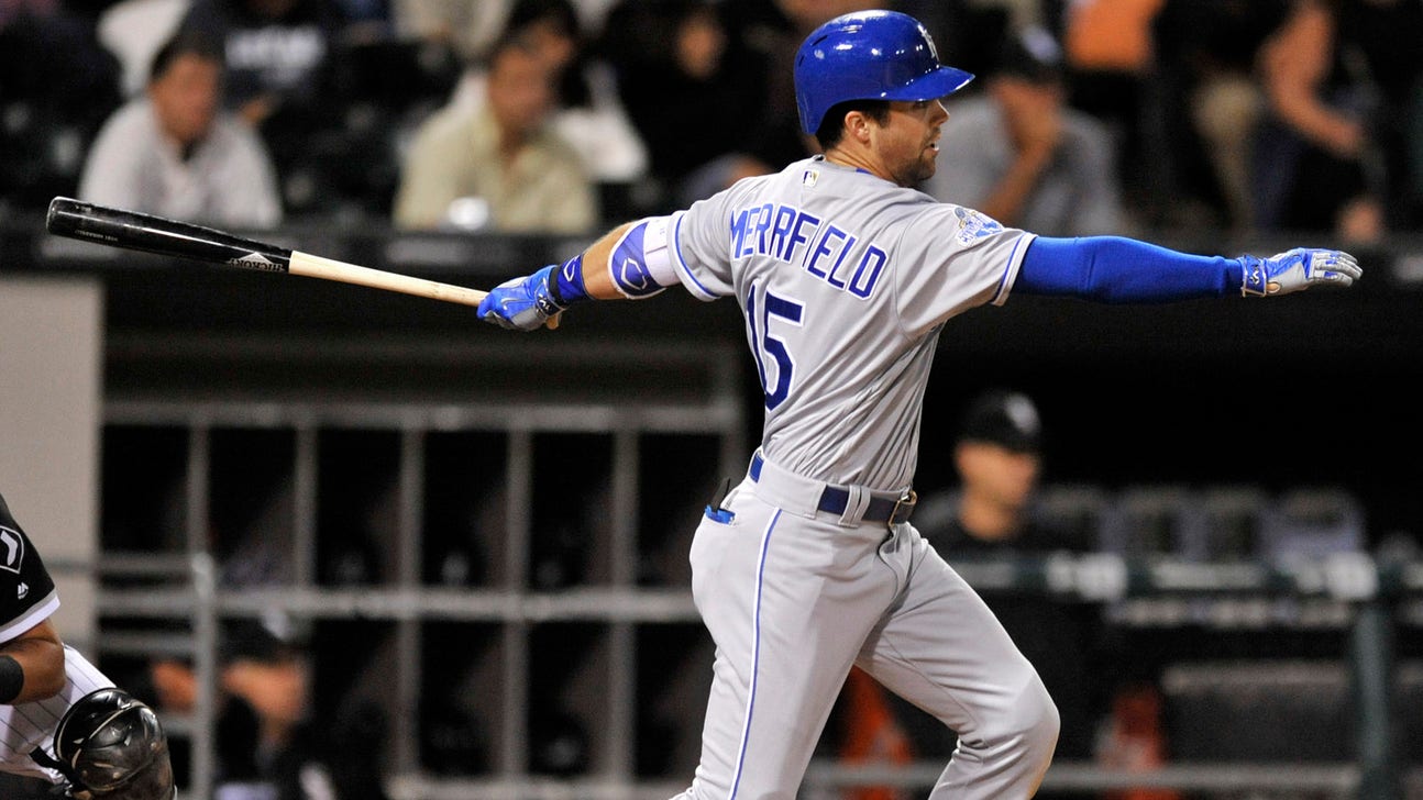 Whit's hit gives Royals the edge in 6-5 win over White Sox