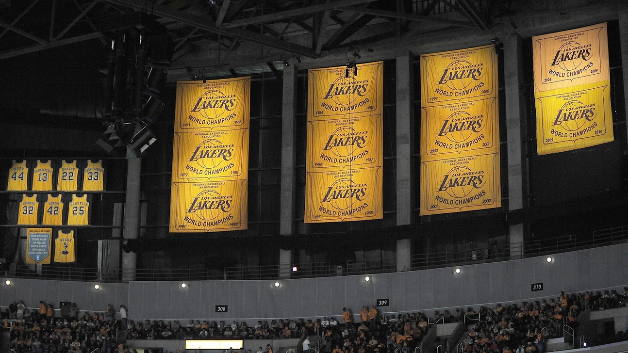 Lakers open at 66:1 odds to win 2016 NBA title