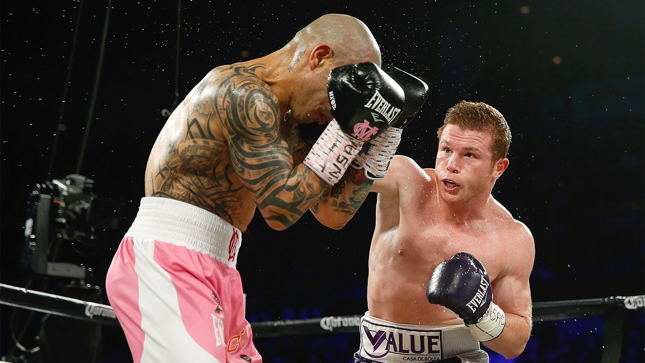 Canelo Alvarez scores unanimous decision over Miguel Cotto