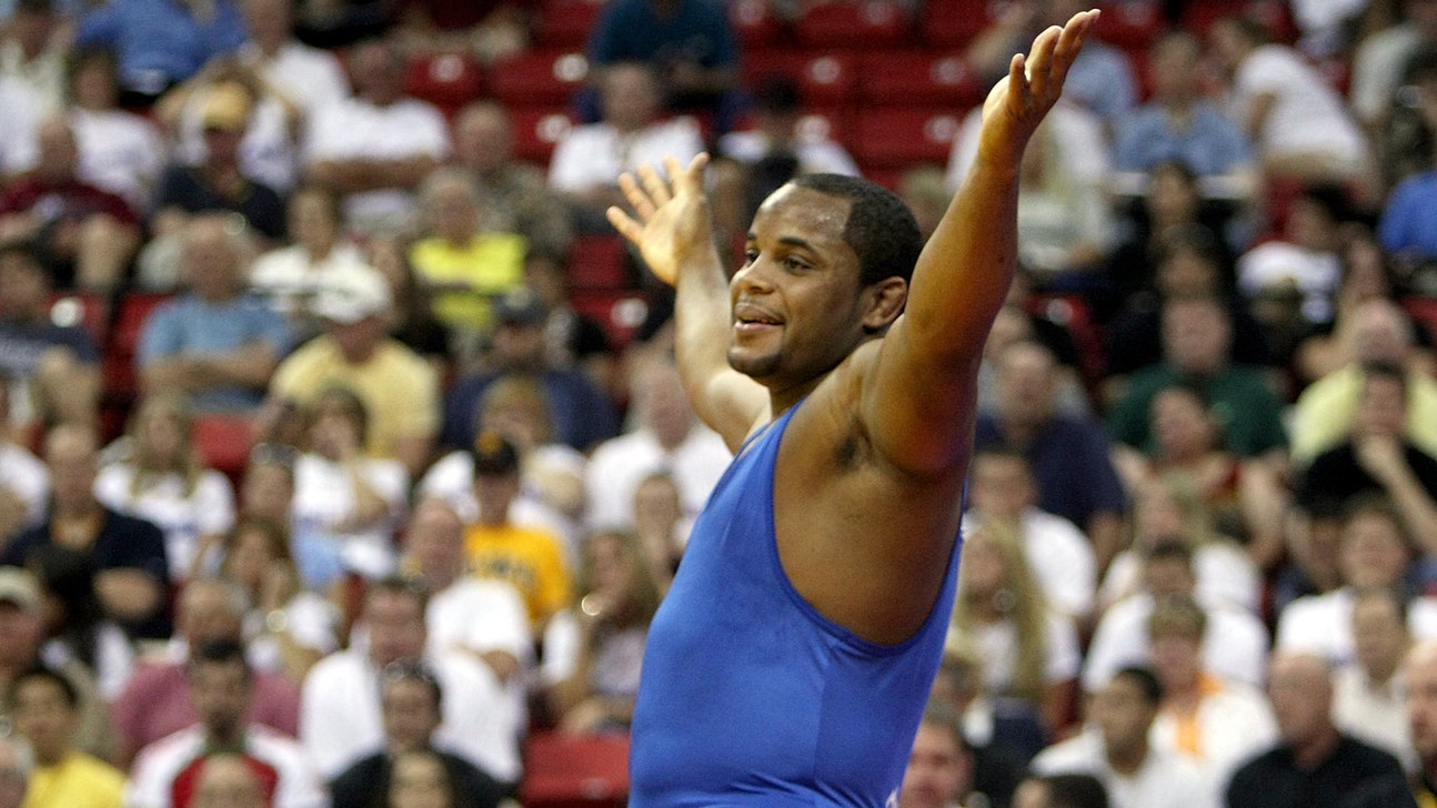 Daniel Cormier retires from wrestling; now only focused on UFC titles