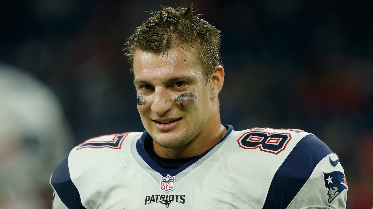 Watch Rob Gronkowski spike a giant pinata