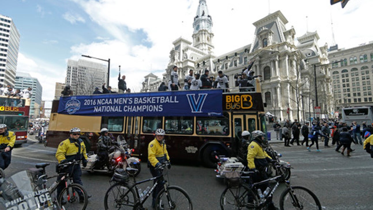 Philadelphia cheers NCAA champs Villanova with parade