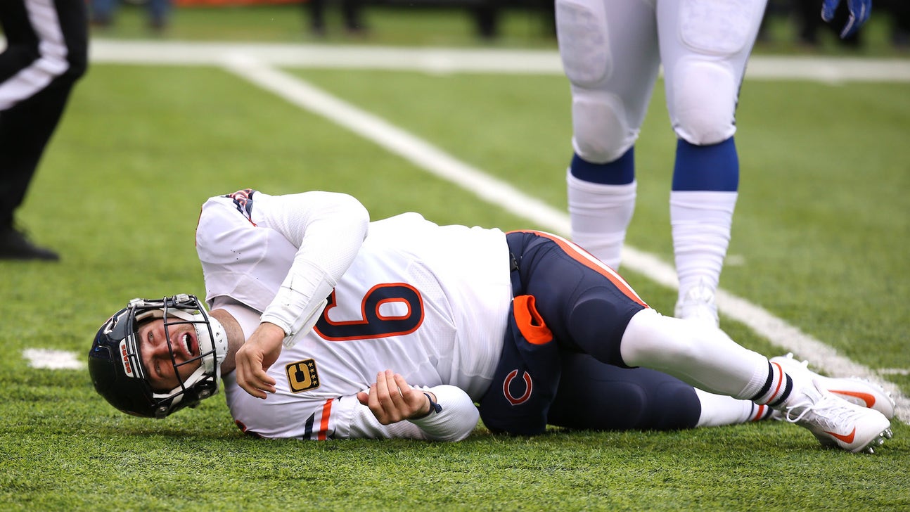 Bears coach John Fox contradicts reports that Jay Cutler's season is done