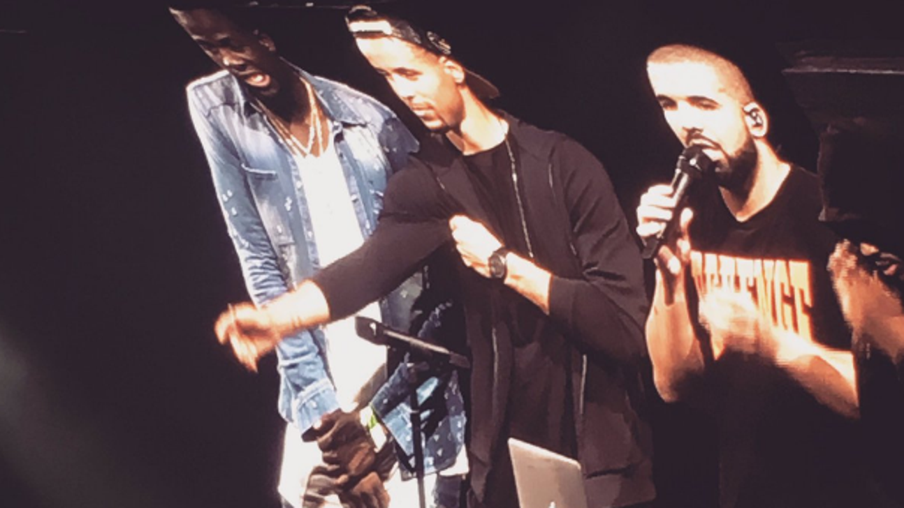 Drake asks Steph Curry and Draymond Green for permission to perform at Oracle Arena show
