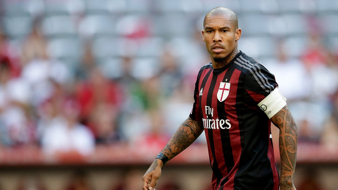 De Jong departs AC Milan amid LA Galaxy speculation