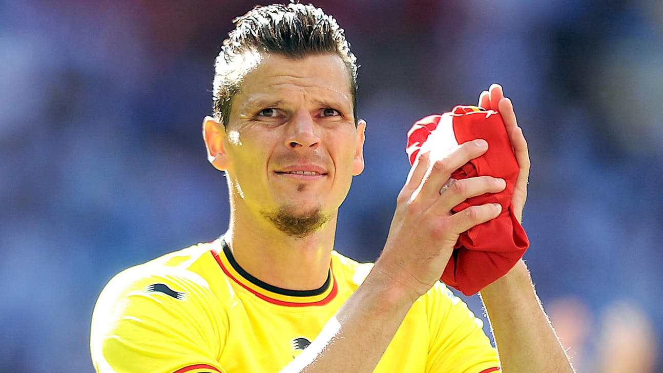 Former Bayern Munich, Man City defender Van Buyten retires