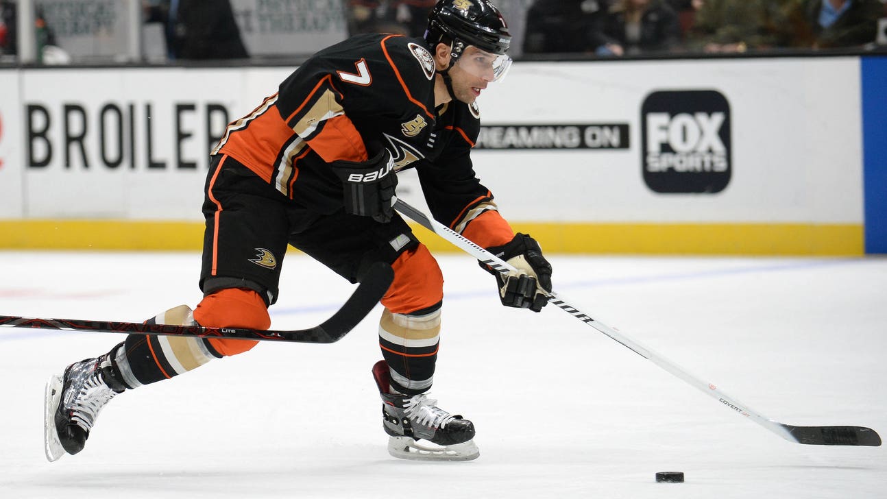 Stars swap forwards with Ducks in trade to add experience