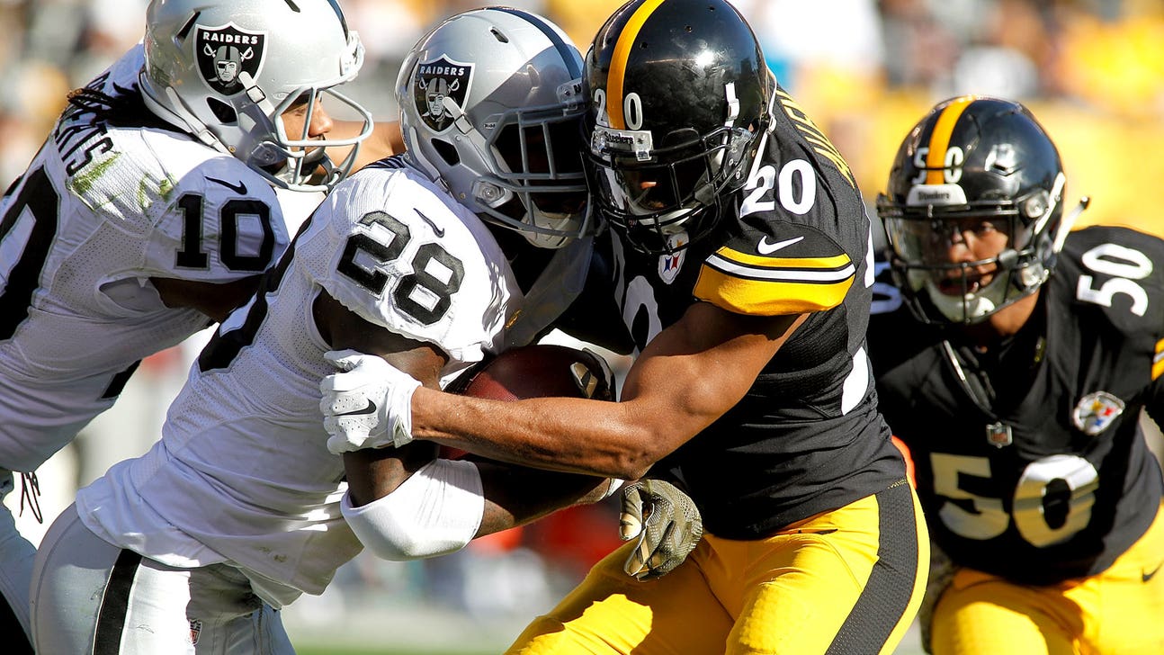 Latavius Murray exits Raiders-Steelers game with possible concussion