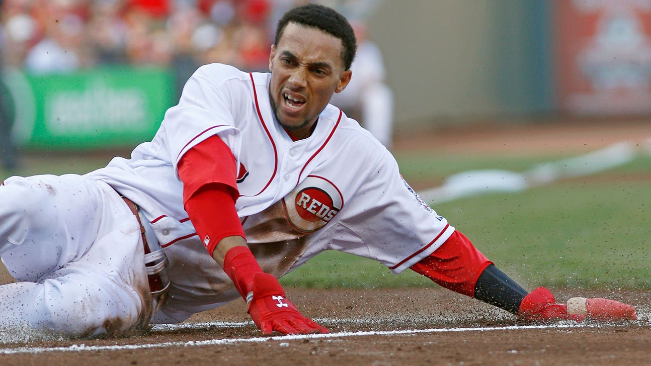 Hamilton evolving on the base paths for Reds