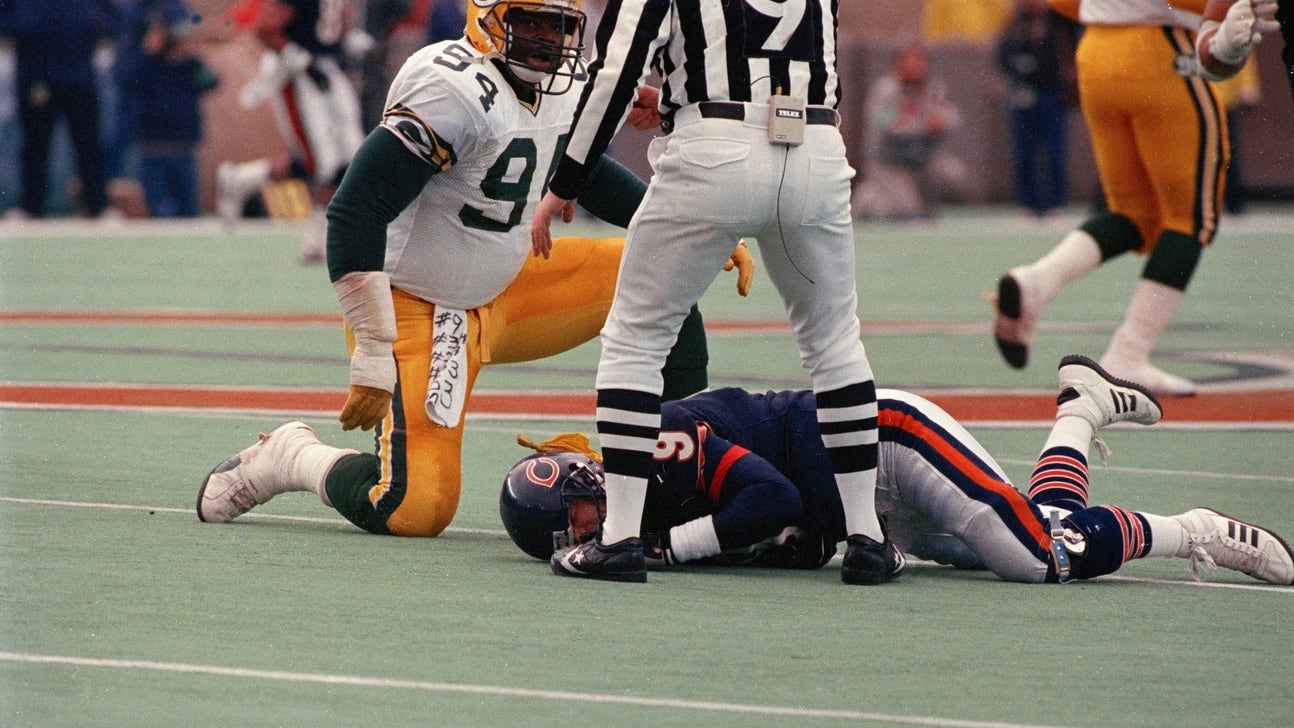 Thirty years ago, Bears-Packers featured the dirtiest hit in NFL history