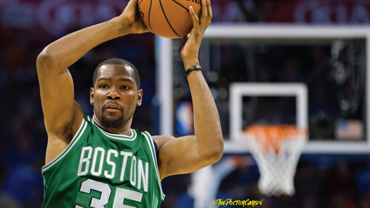 Tom Brady joins the Celtics in recruiting Kevin Durant
