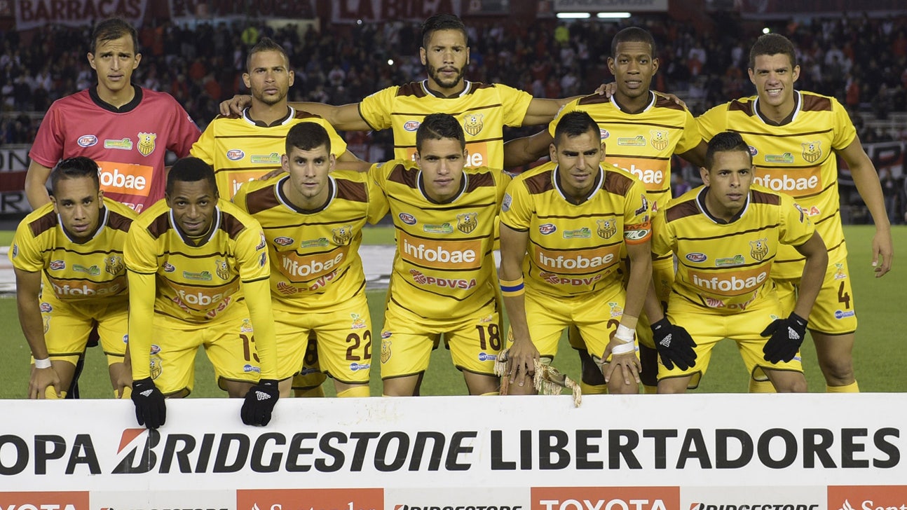 Venezuelan team bus hijacked by armed men, players robbed