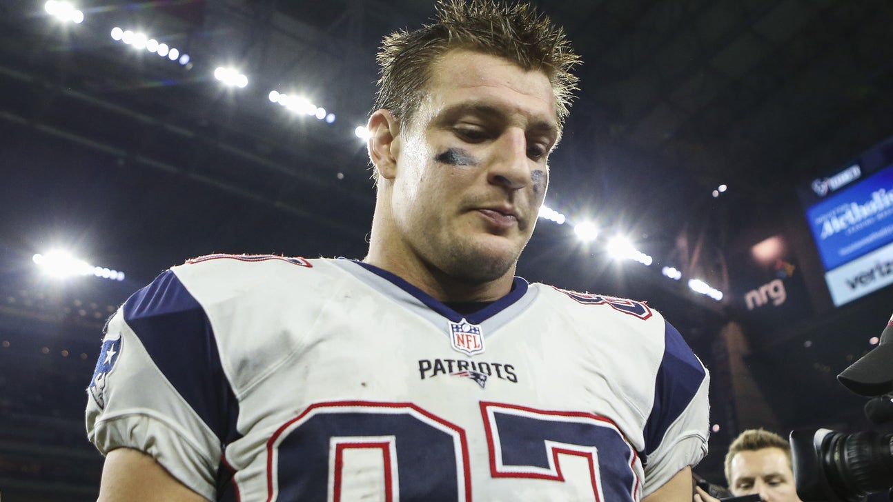 Report: Gronkowski missed practice because of death of friend