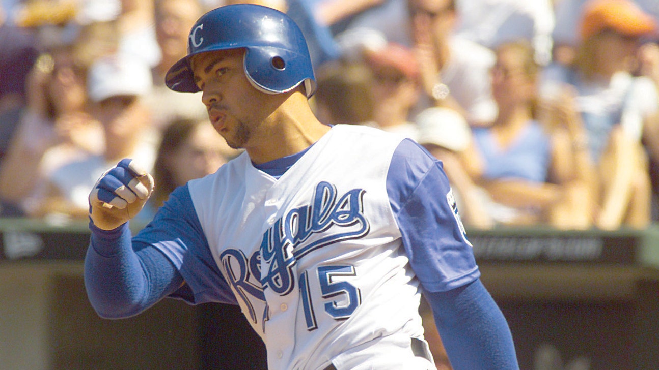 Ex-Royals OF Beltran retires at 40 after winning first ring