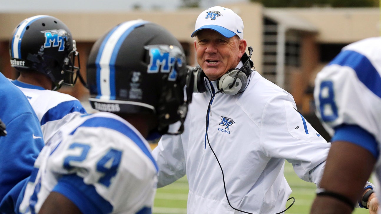 Middle Tennessee State features father-son dynamic