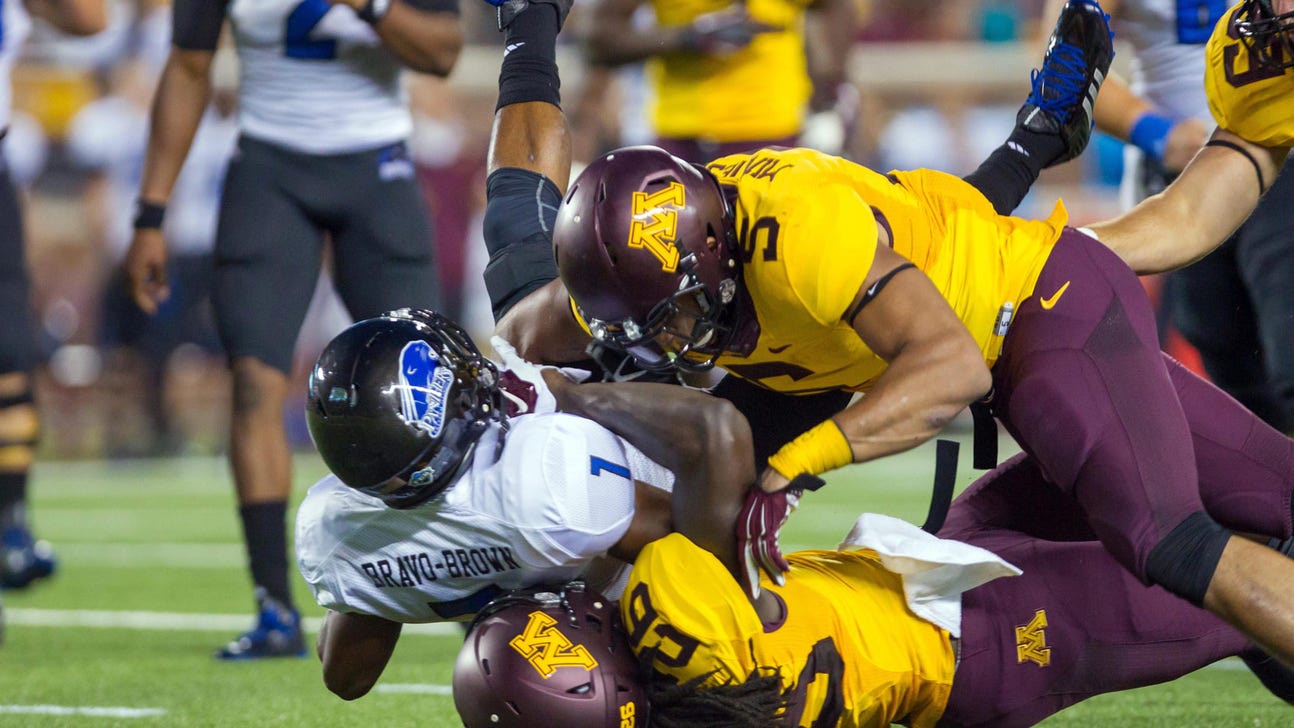 Gophers defense dominates in win over Eastern Illinois